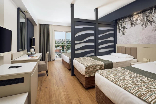 Seaden Sea World Resort & Spa-2