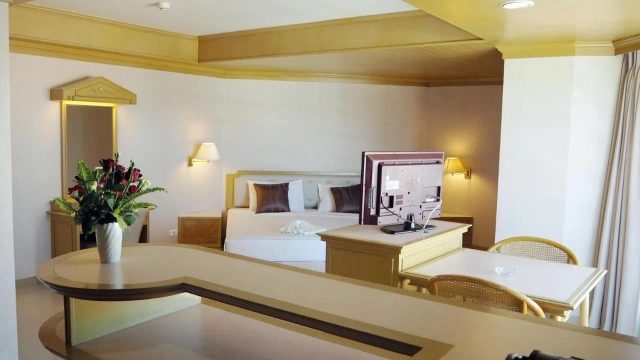City Beach Resort-2