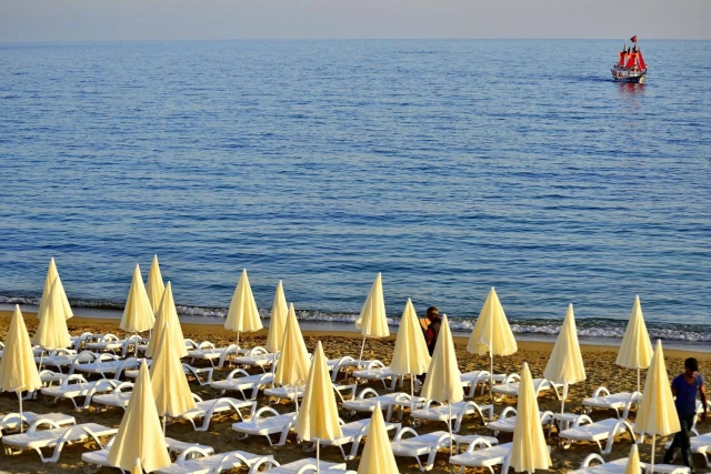 Azura Deluxe hotel-3