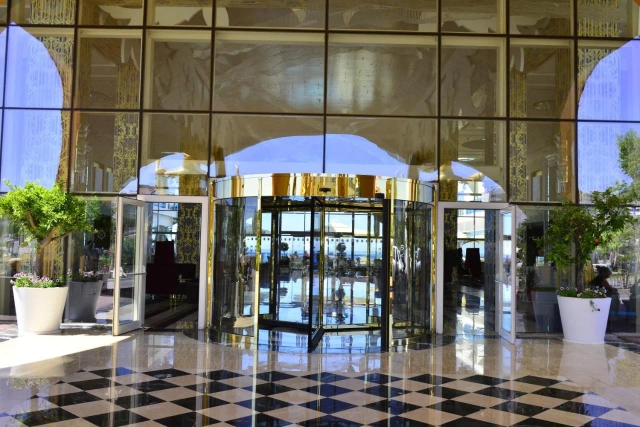 Azura Deluxe hotel-2