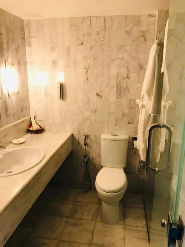 Beach Luxury Hotel-3