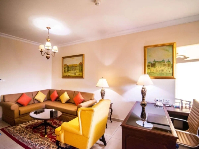 Mercure Dubai Barsha Heights Hotel Suites And Apartments-3