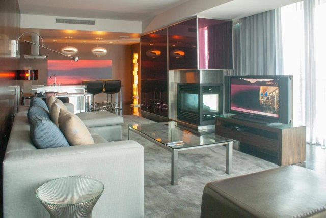 Palms Place Hotel and Spa-3