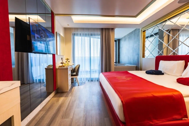 granada luxury red-2