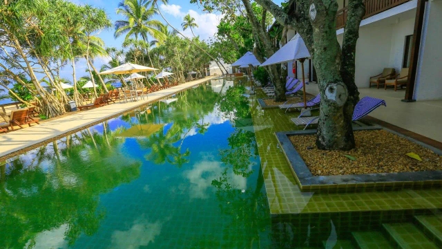 Pandanus Beach Resort & Spa Hotel-3
