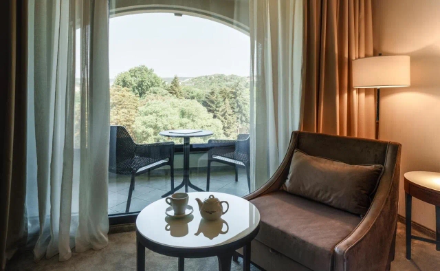 Astor Garden Hotel-3