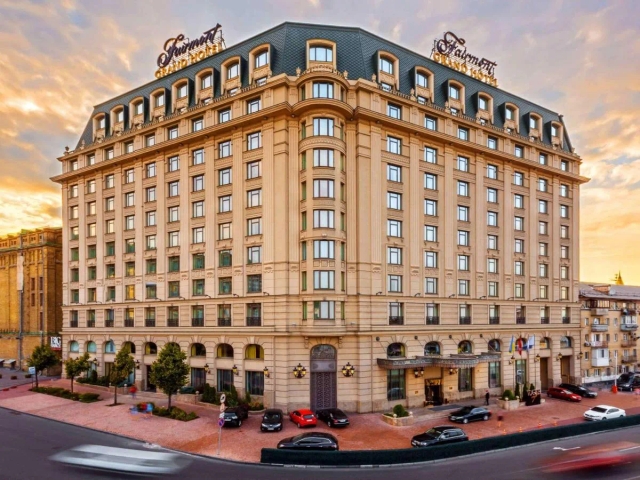 Fairmont Grand Kyiv hotel-2