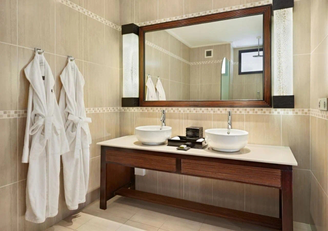 DoubleTree Hilton Seychelles hotel-2