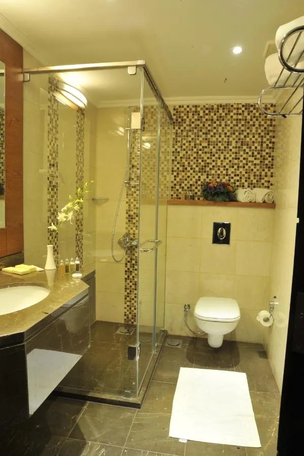 Lancaster Hotel Raouche-2