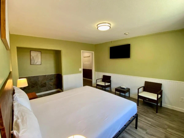Europa Inn & Suites-2