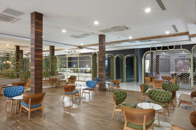 Nirvana Cosmopolitan Hotel-2