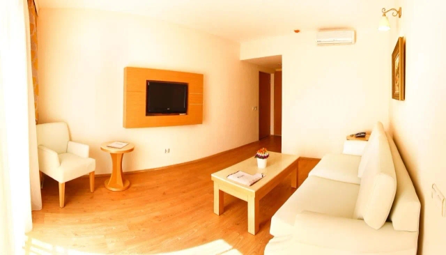 Delmare Boutique Hotel-3