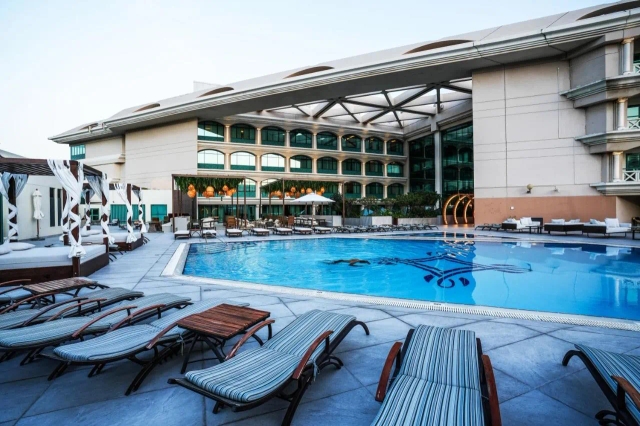 Movenpick Grand Al Bustan Dubai-2