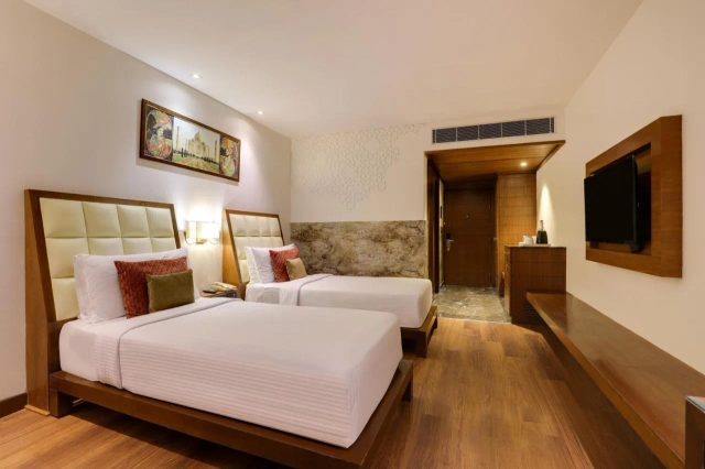 Ramada Plaza Agra hotel-2