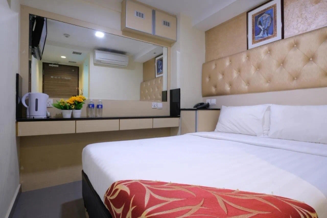 Sandpiper Hotel Singapore-3