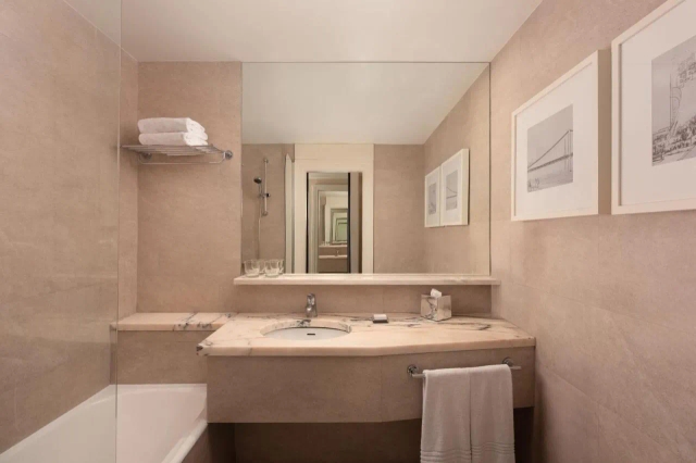 Lisbon Marriott hotel-2