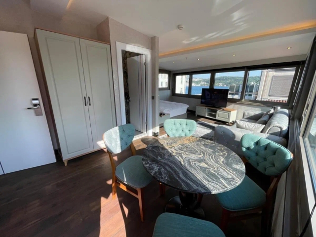 Feri Suites-2