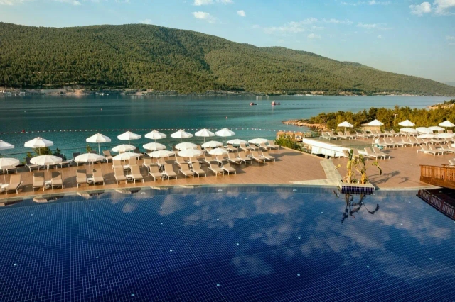 Titanic Deluxe Bodrum hotel-2