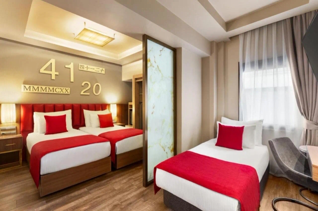The Peak Hotel-2
