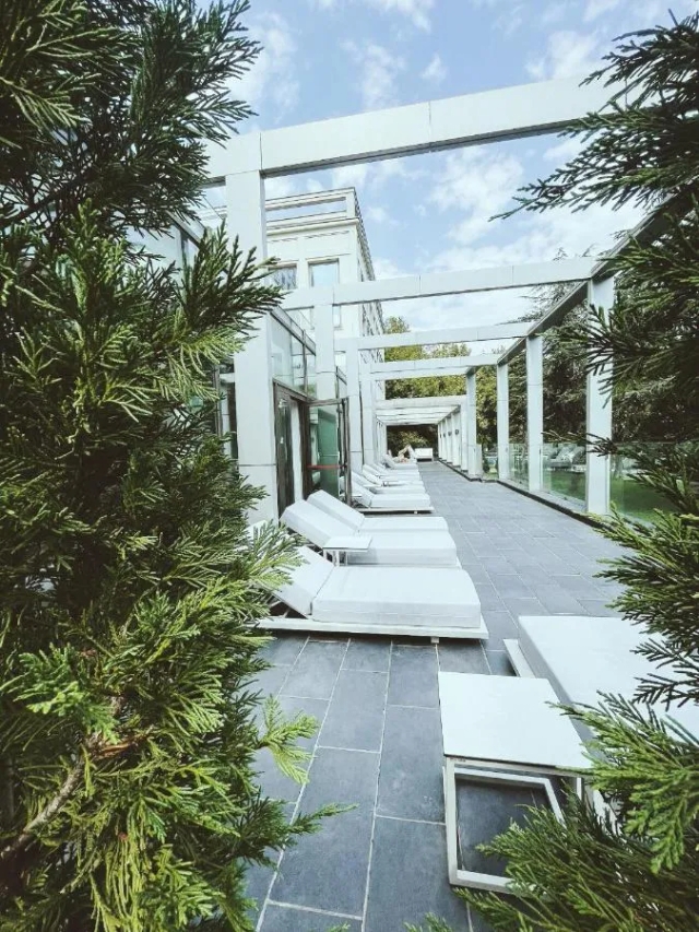 Metropol Palace, Belgrade-2