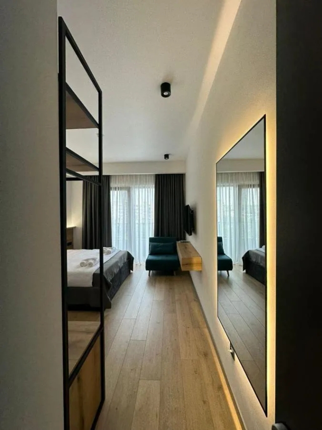 The Moon Hotel-2