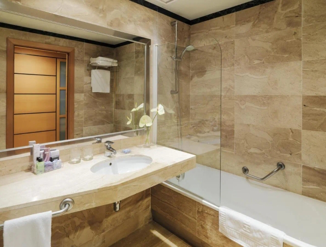 H10 Marina Barcelona-2