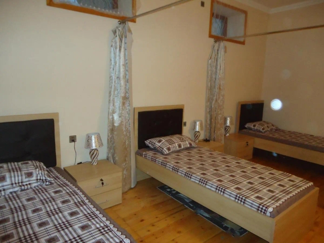 Guesthouse Khazar in old city-2