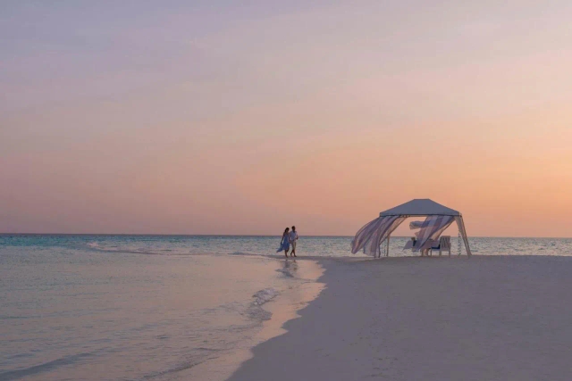 Four Seasons Resort Maldive hotel-3