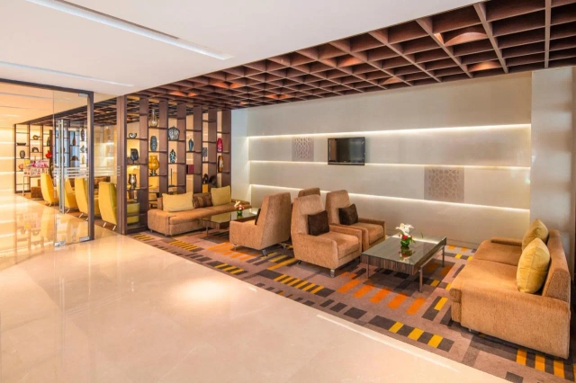 Holiday Inn Mumbai International Airport-2