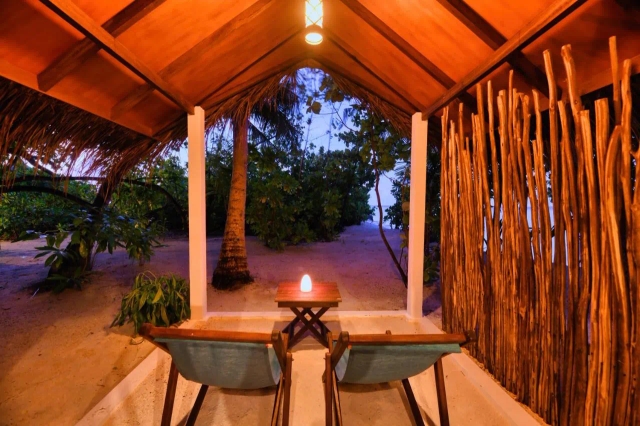 Makunudu Island Hotel-2