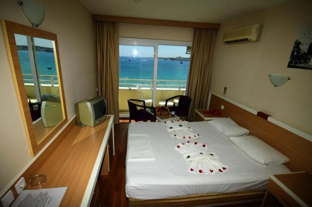 Tuntas Beach Hotel Altinkum-2