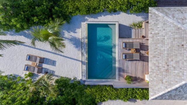 Hurawalhi Island Resort Hotel-2