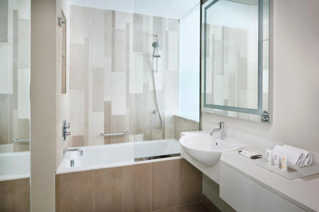 Holiday Inn & Suites - Dubai Festival City-2