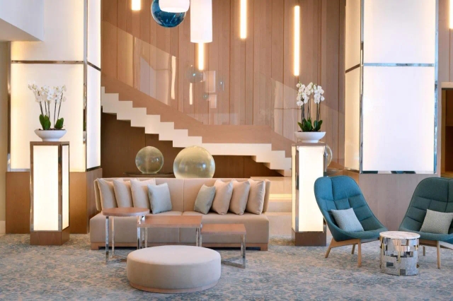 Holiday Inn & Suites - Dubai Festival City-2