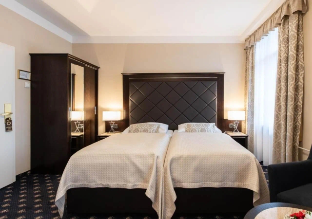 Hotel Kampa-Stara Zbrojnice-2