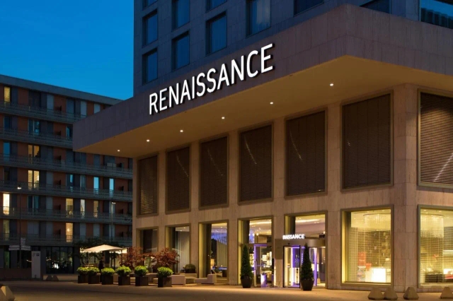 Renaissance Zurich Tower Hotel-2
