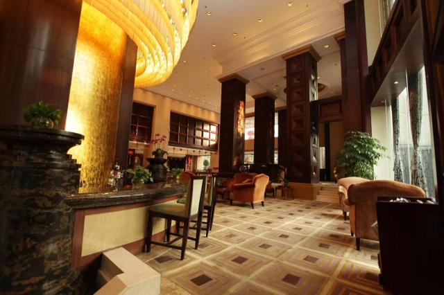 Grand Royal Hotel-3
