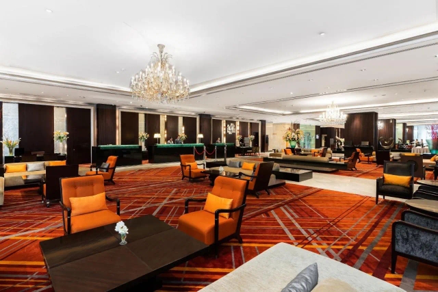 Holiday Inn Bangkok Silom-3