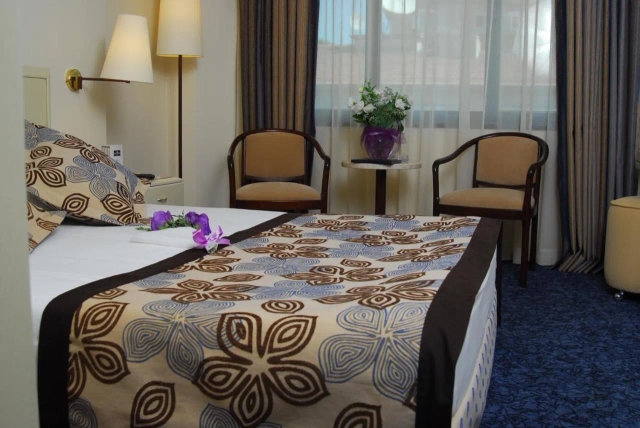 Class Hotel-2