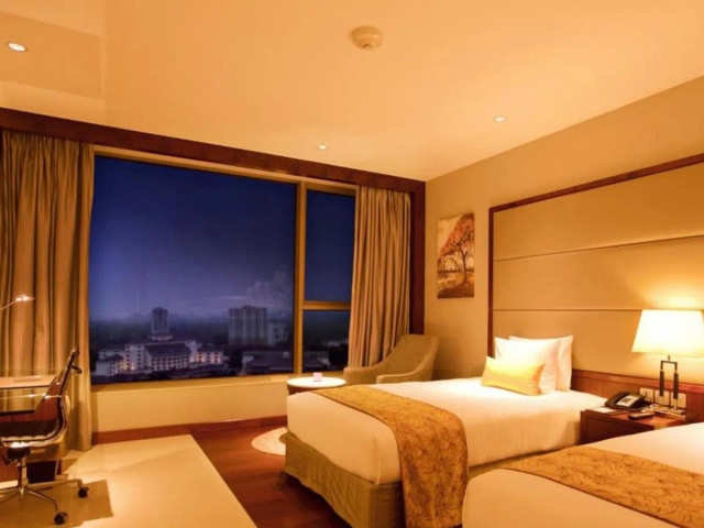 Crowne Plaza Kochi hotel-2