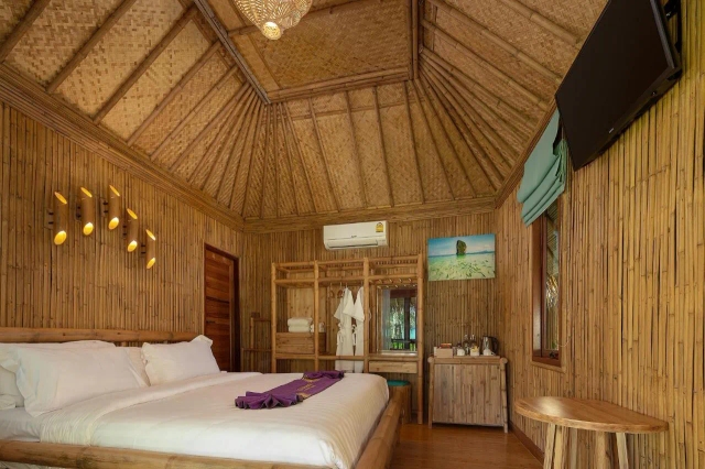 Phi Phi CoCo Beach Resort - SHA Extra Plus-3