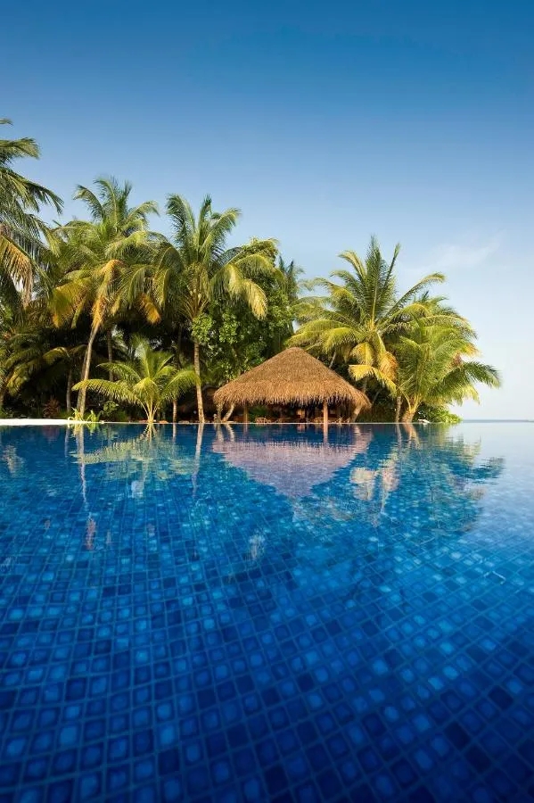 Kuramathi Maldives Hotel-2