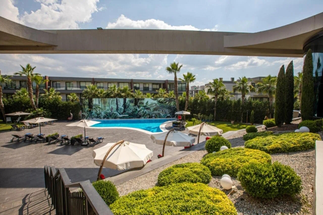 DoubleTree By Hilton Izmir Airport-2