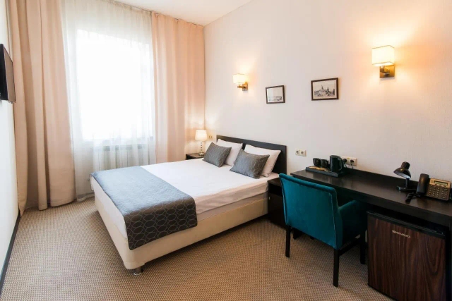 Maksim Gorkiy Hotel-2