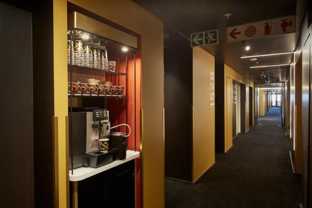 HOTEL SKY Cape Town-3