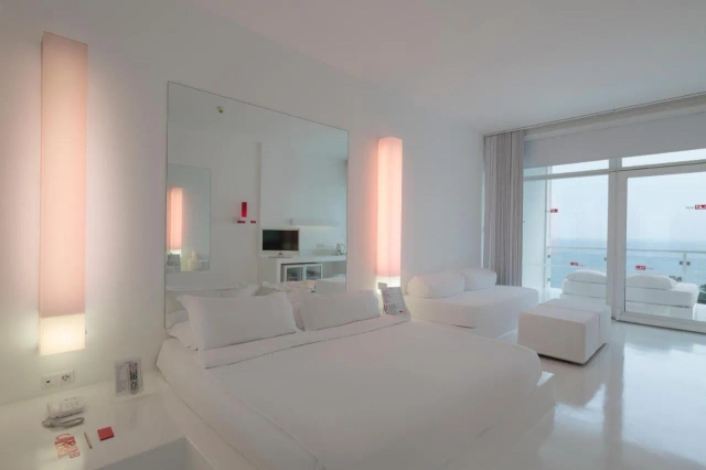 Hotel SU & Aqualand-2