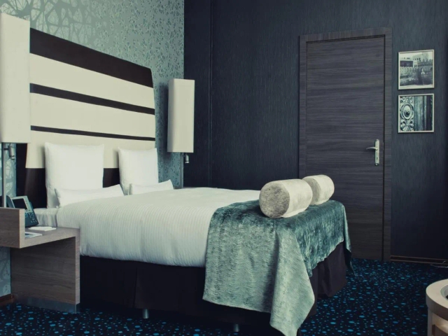 Chirag Plaza Hotel-3