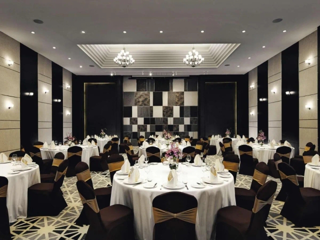Mövenpick Hotel Sukhumvit 15 Bangkok-2