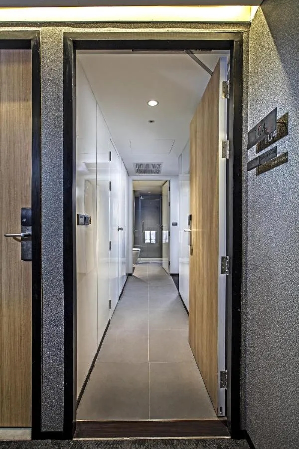Galleria 12 Sukhumvit Bangkok by Compass Hospitality-2