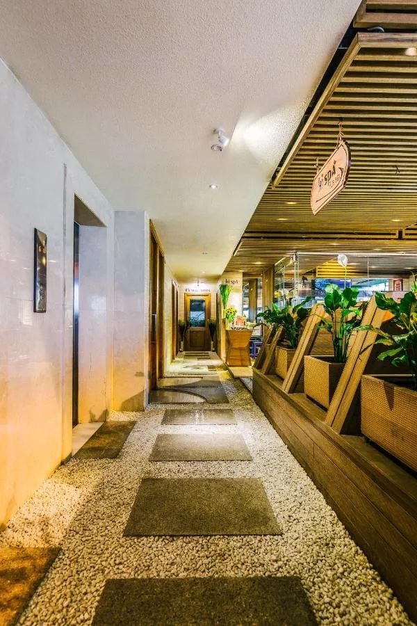 Harmony Saigon Hotel & Spa-3